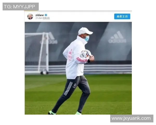 百万粉丝大V足球明星背后的故事与荣耀之路探索