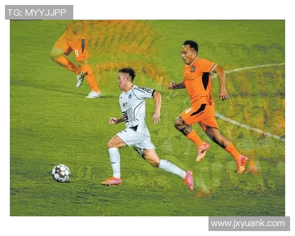 足球场上的凶狠拦截者揭秘那些让明星球员倍感压力的防守者