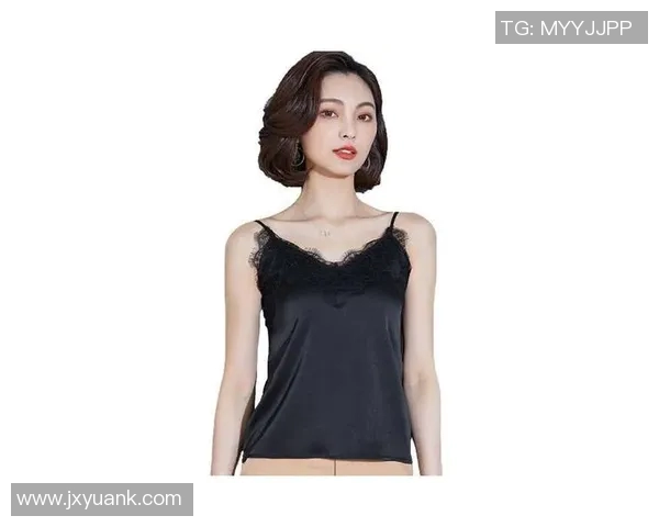 足球明星男士背心时尚潮流图鉴尽显运动魅力与个性风范