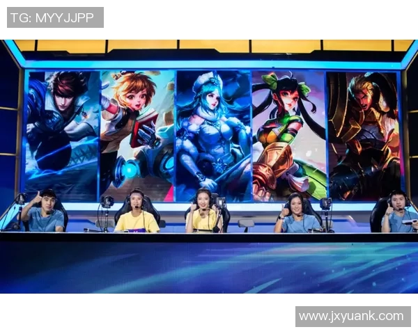 宋雨琦与足球明星的甜蜜互动揭示了娱乐圈与体育界的跨界魅力 宋雨琦与足球明星的甜蜜互动揭示了娱乐圈与体育界的跨界魅力