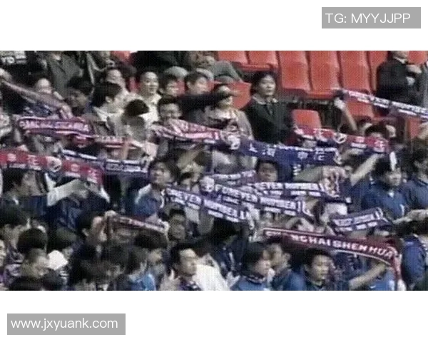 中国球迷热议足球明星视频背后的故事与感动